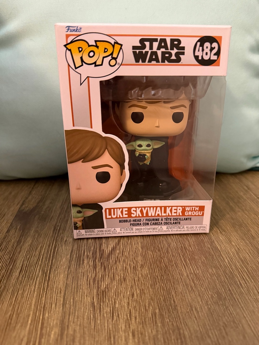 Funko Star Wars Luke Skywalker with Grogu #482